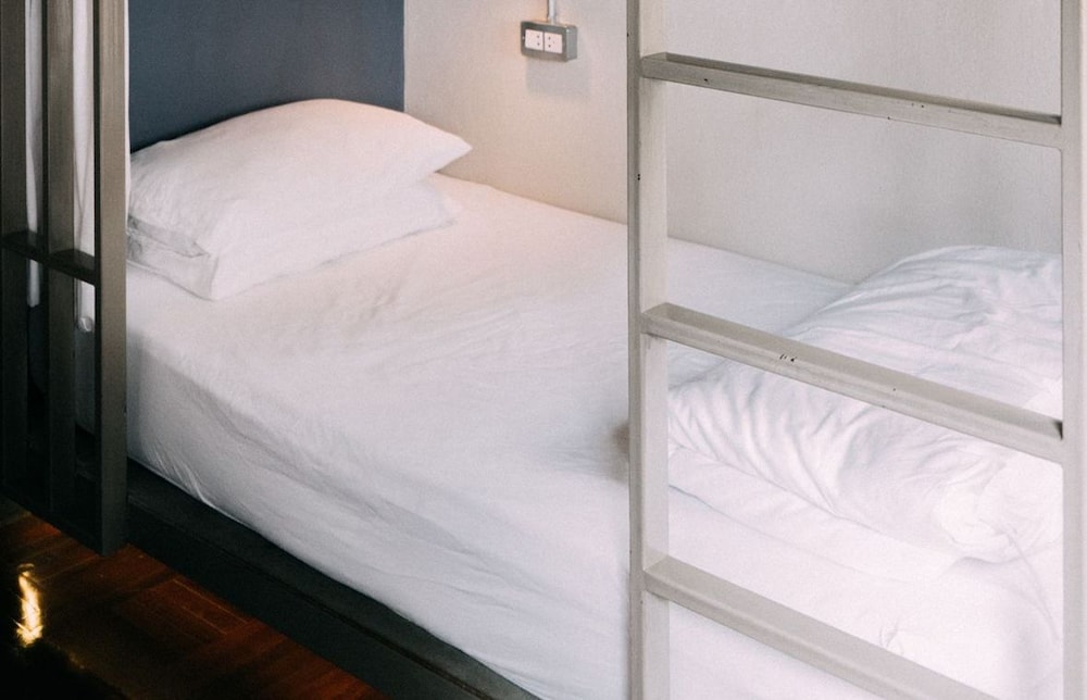 1 Person in 12-Bed Dormitory - Mixed photo 2