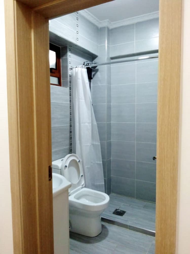Hays Suites Hotel — photo 94