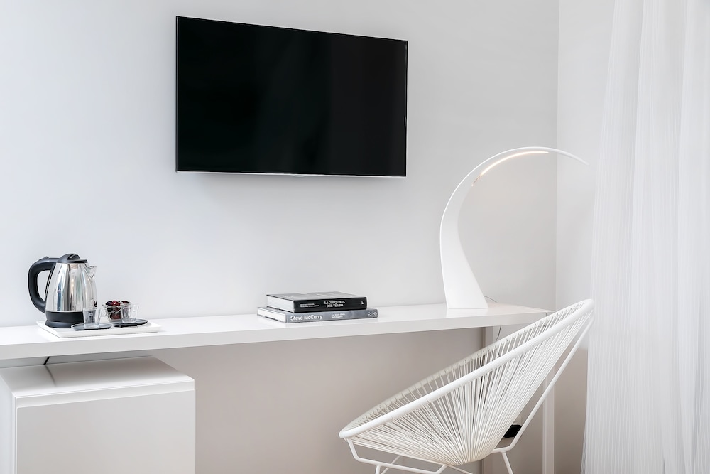 Junior Studio Suite