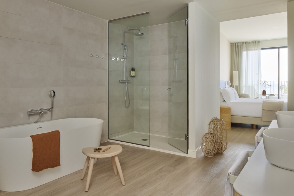 Junior Suite, Sea View (Xtra ME +) - Photo 2