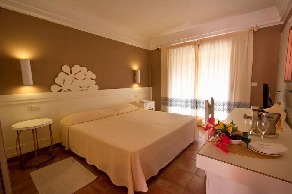 Apartment, 1 Bedroom, Kitchenette - Photo 4