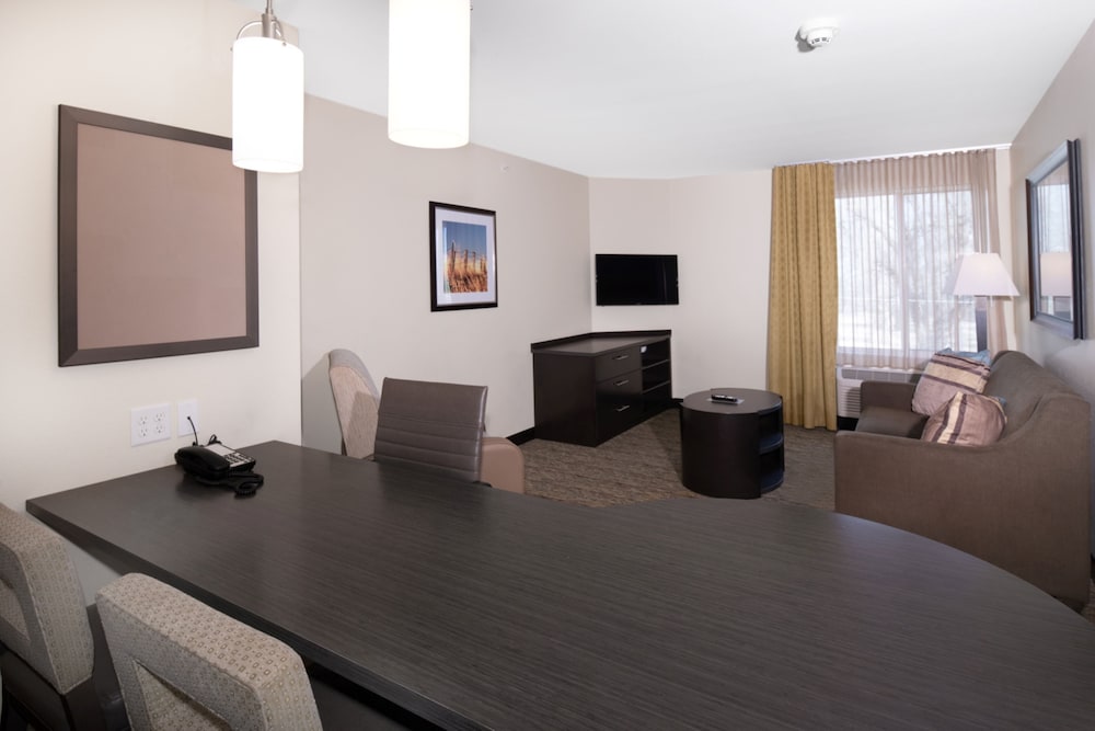 Suite, 1 Bedroom, Accessible (Comm, Accessible Tub) photo 3