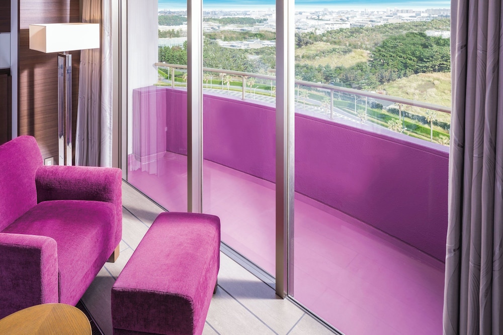 Club Room, Multiple Beds - Photo 4