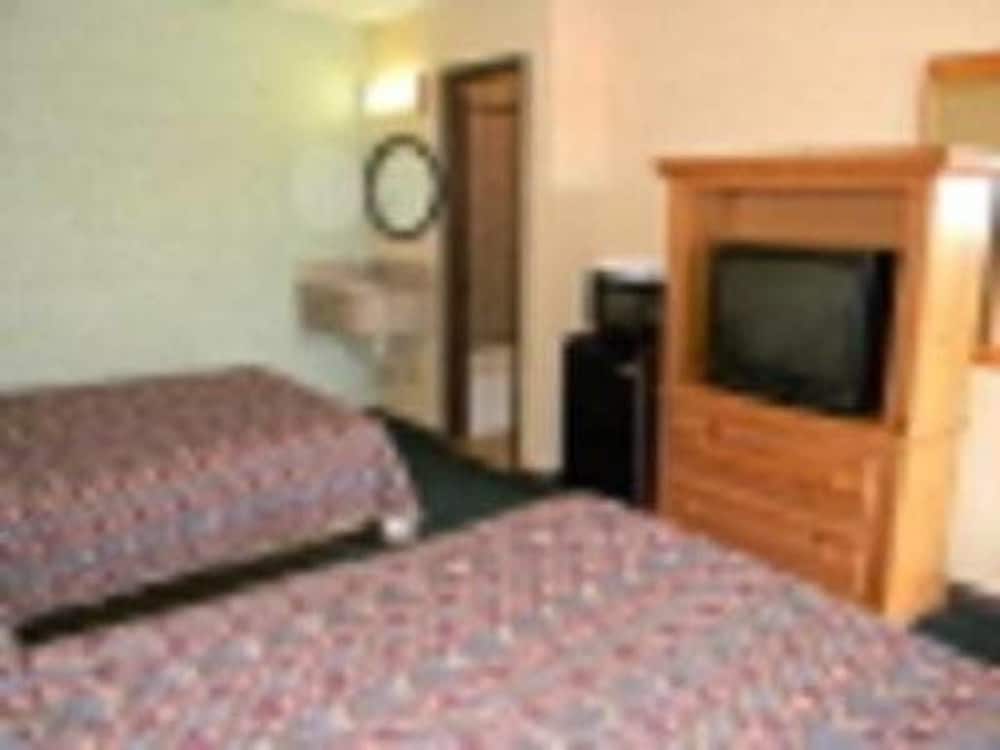 Standard Room, 2 Double Beds