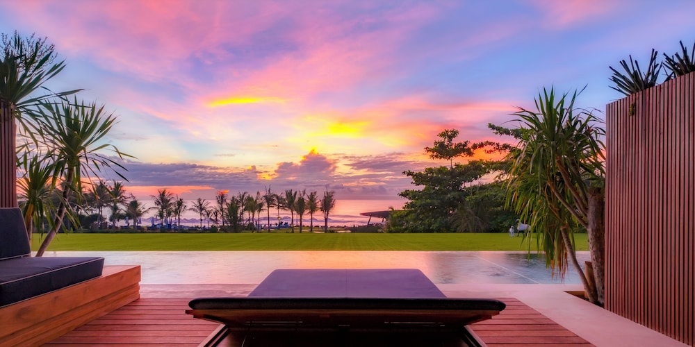 Beachfront Suites