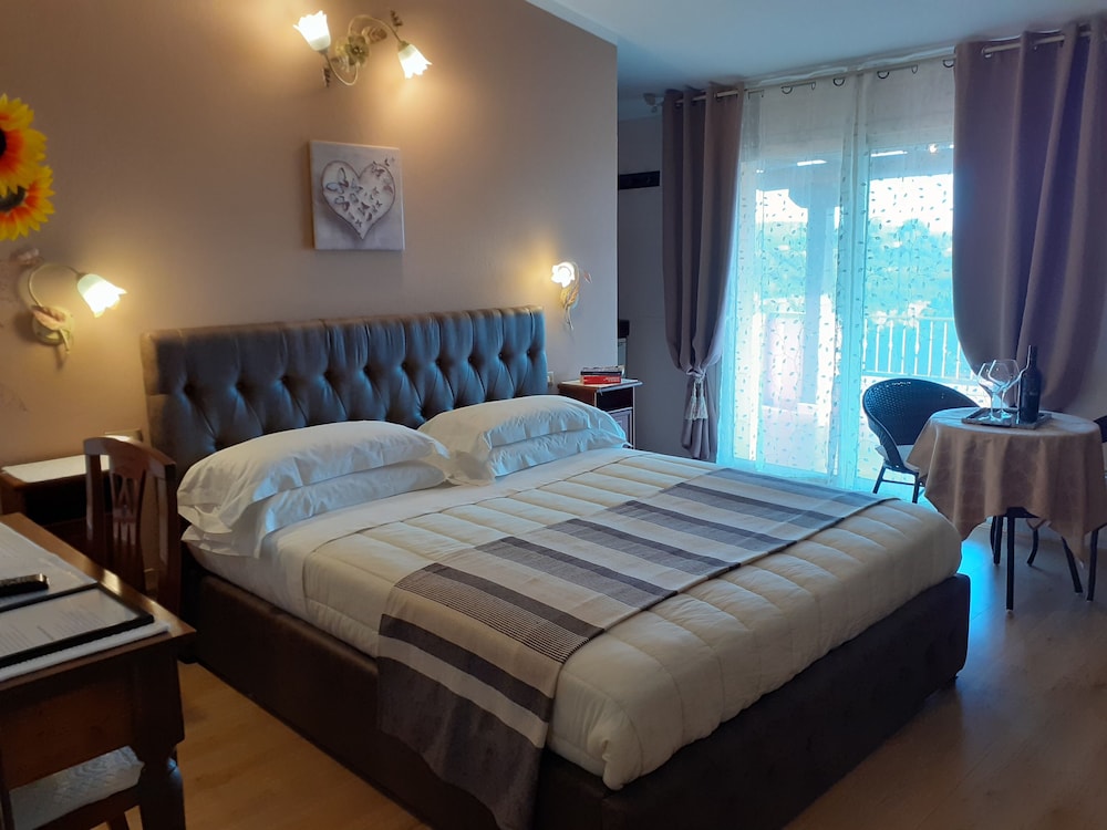 Panoramic Double Room, Patio, Sea View