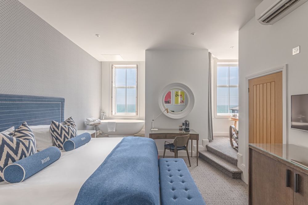 Deluxe Double Room, Sea View - Photo 7