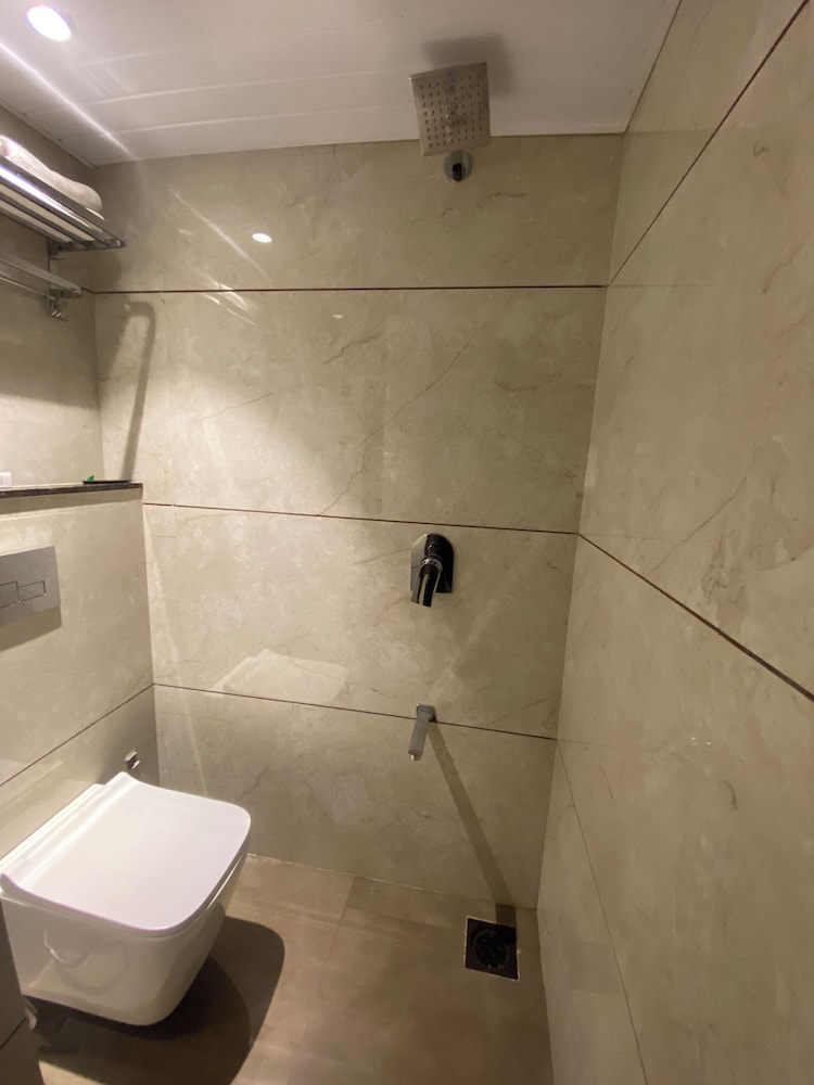 Deluxe Room - Photo 2