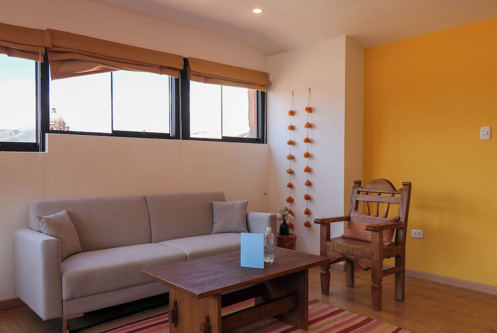 Apartment (301)