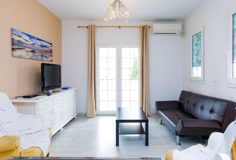 Apartamento, 3 habitaciones, terraza (Apartment, 3 Bedrooms, Terrace)