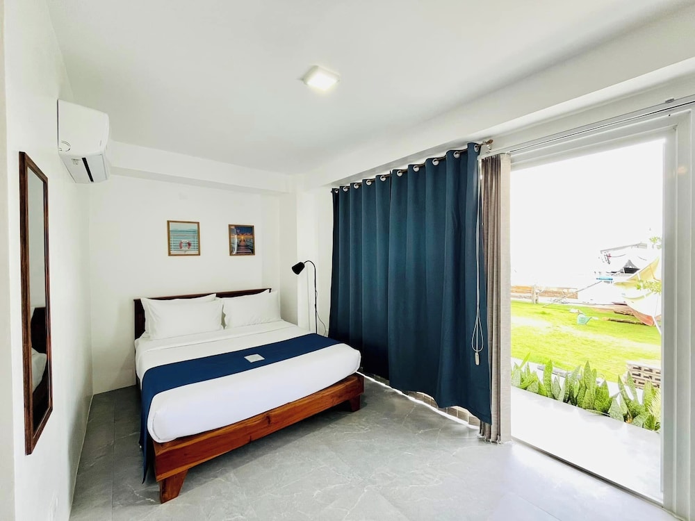 Superior Room, Beach View