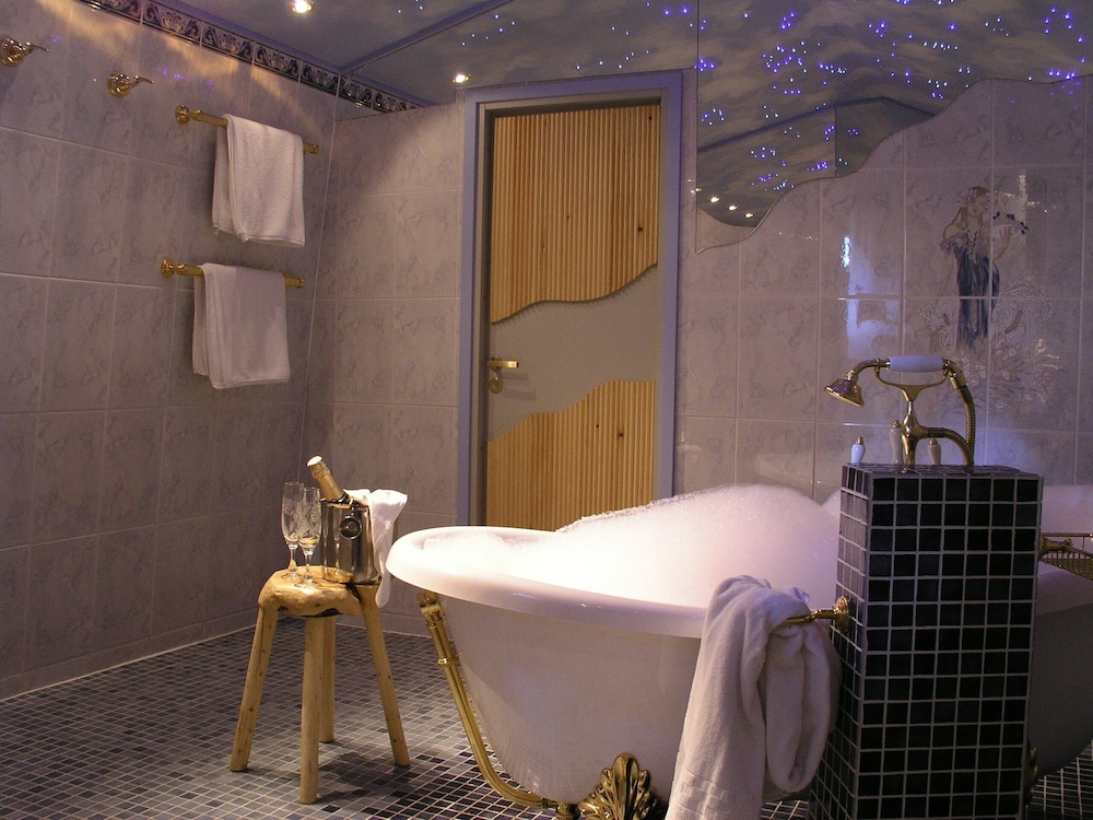 Wedding Chamber (East Village) photo 2