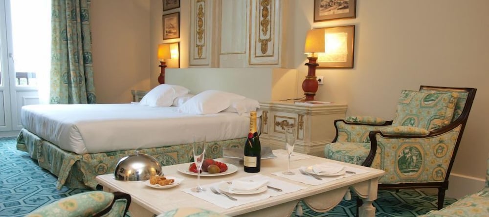 Premium Room, Balcony - Photo 8