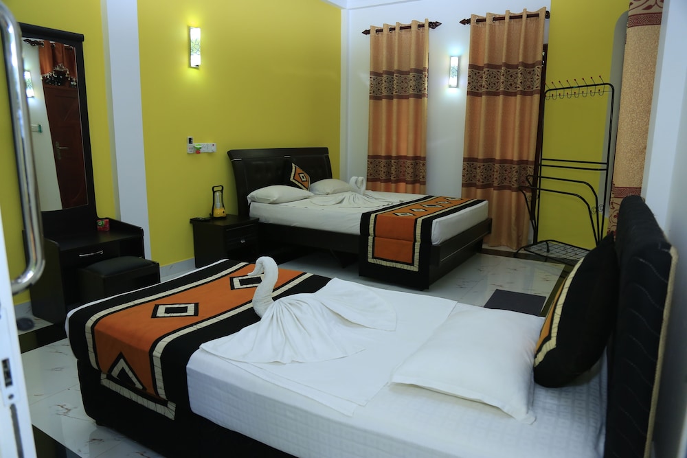 Deluxe Triple Room, 2 Twin Beds, River View photo 1