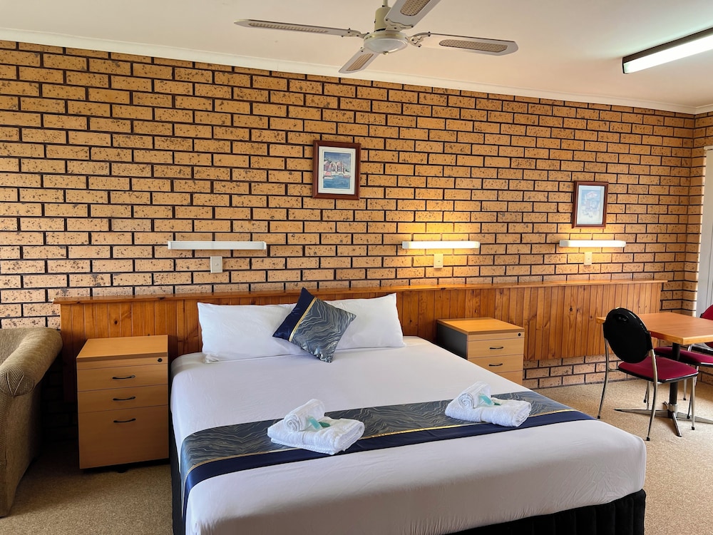 Standard Room, Non Smoking, Balcony (King room) photo 3