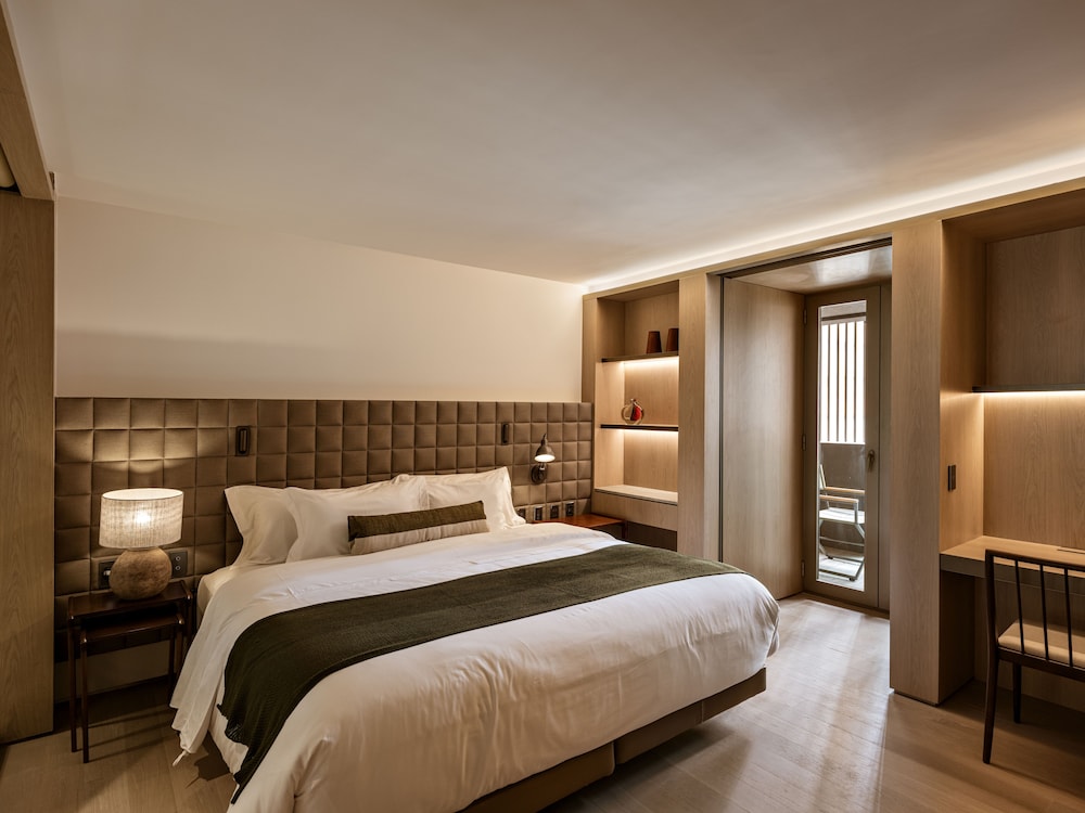 Deluxe Apartment with Two Twin Beds (Non Smoking)