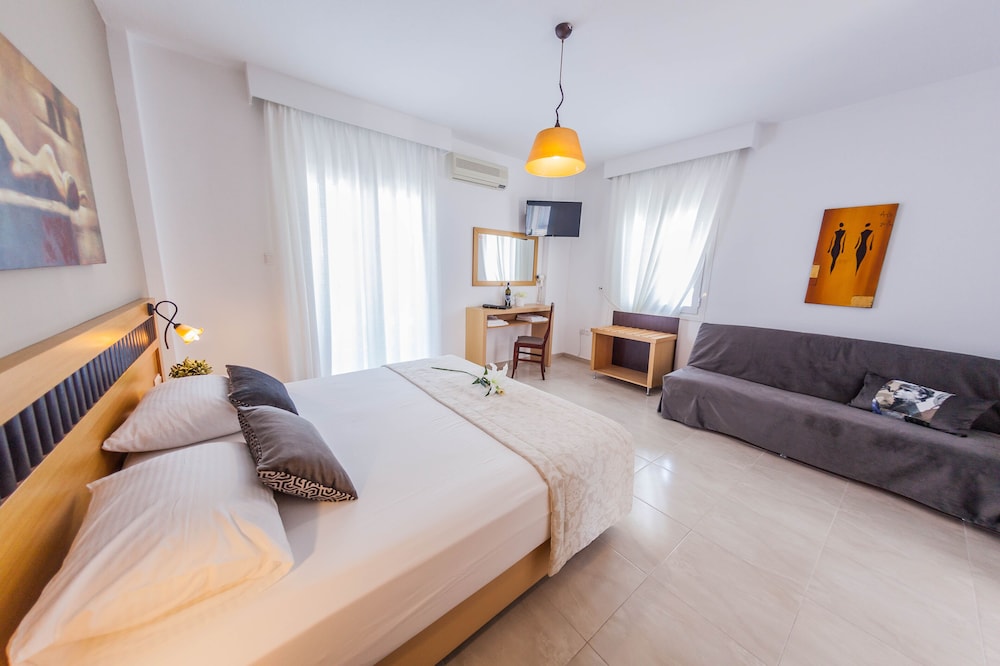 Junior Suite With Balcony photo 3