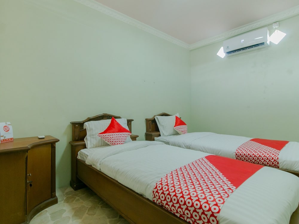Standard Twin Room - Photo 2