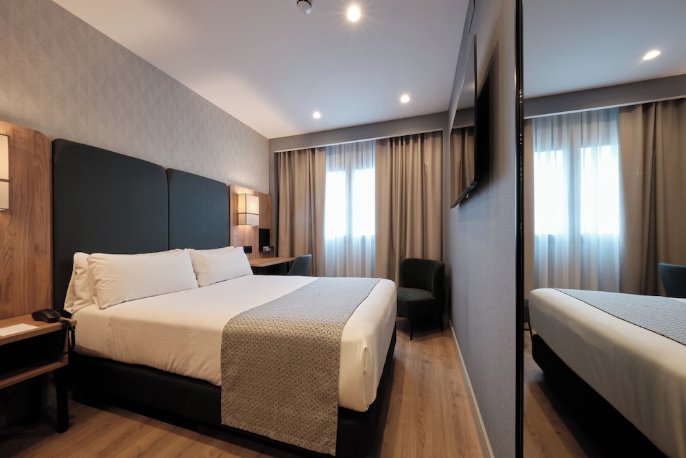 Premium Single Room