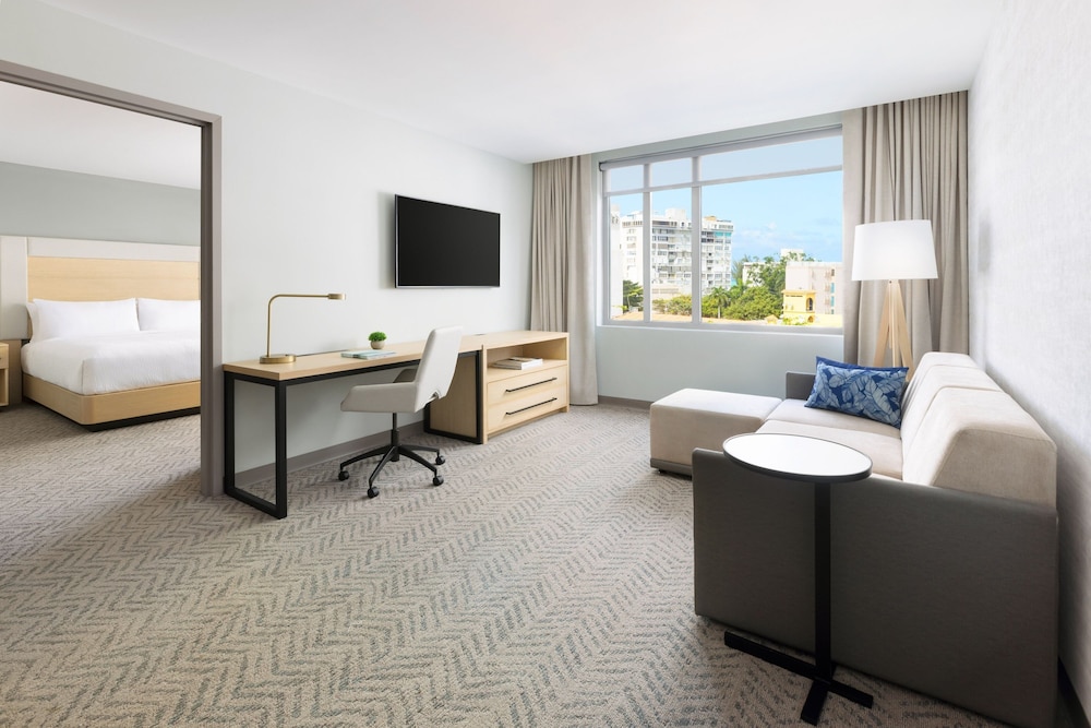 Suite, 1 Bedroom - Photo 1