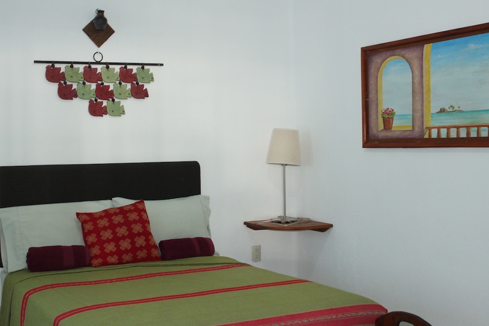 Basic Villa, 1 Double Bed with Sofa bed photo 3