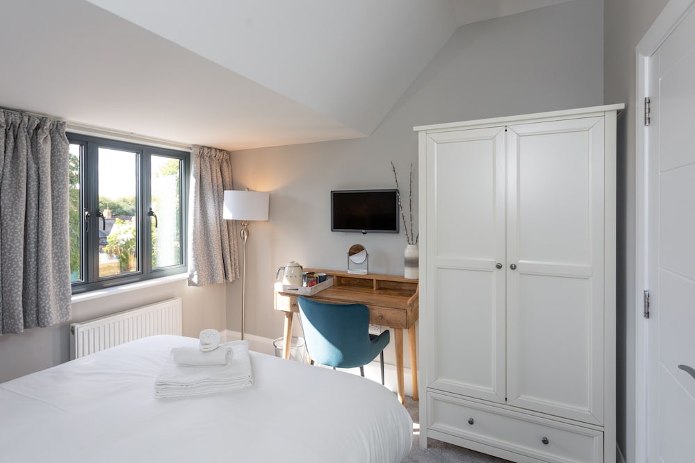 Cosy King with Garden View photo 3