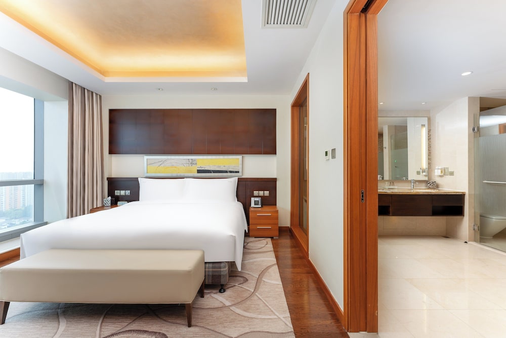 Suite, 1 Bedroom, Club Lounge Access (Dining)
