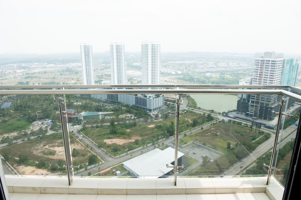 Premier Double Room, City View photo 3