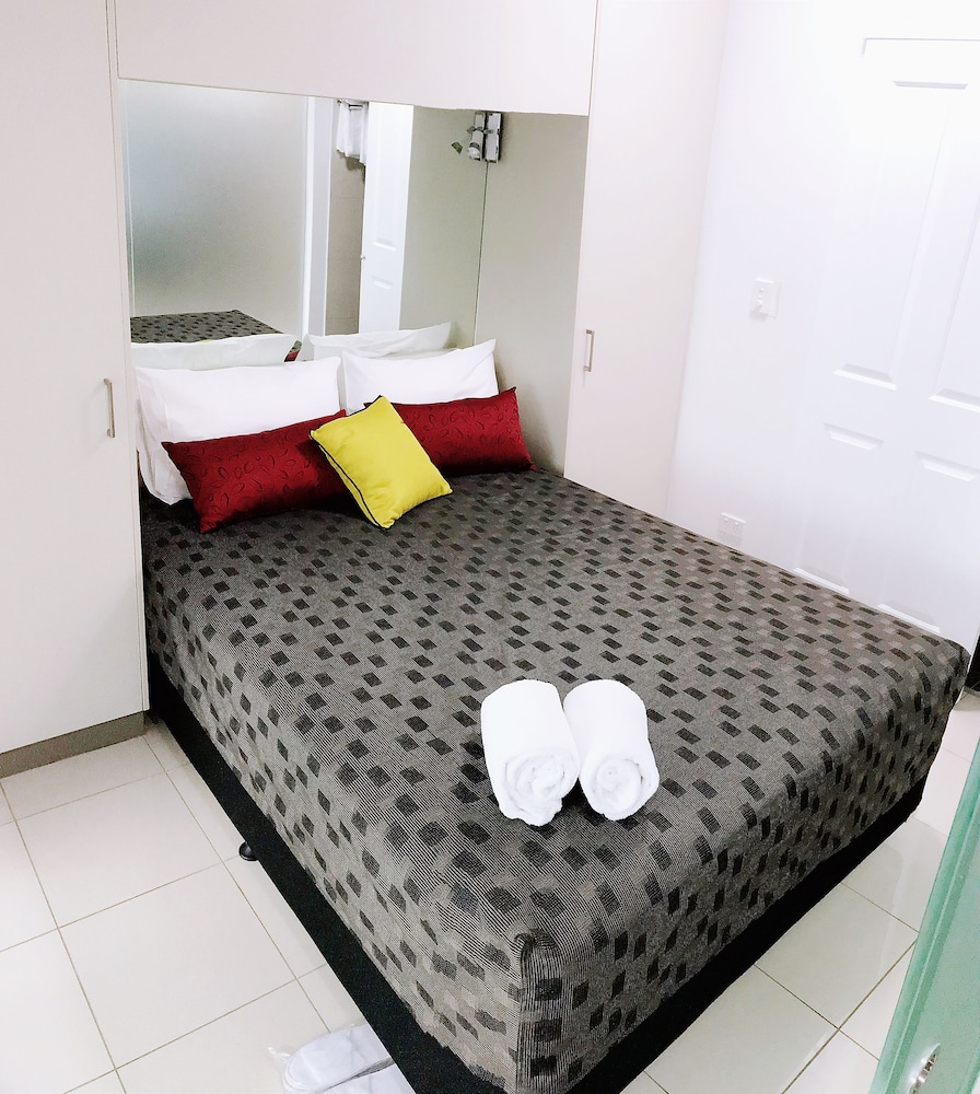 Superior Apartment, Multiple Beds, Balcony, Partial Sea View