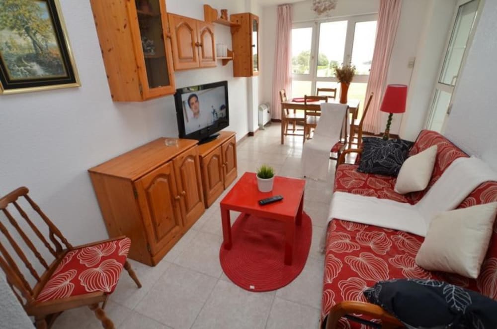 Family Apartment, 2 Bedrooms, Pool View photo 2
