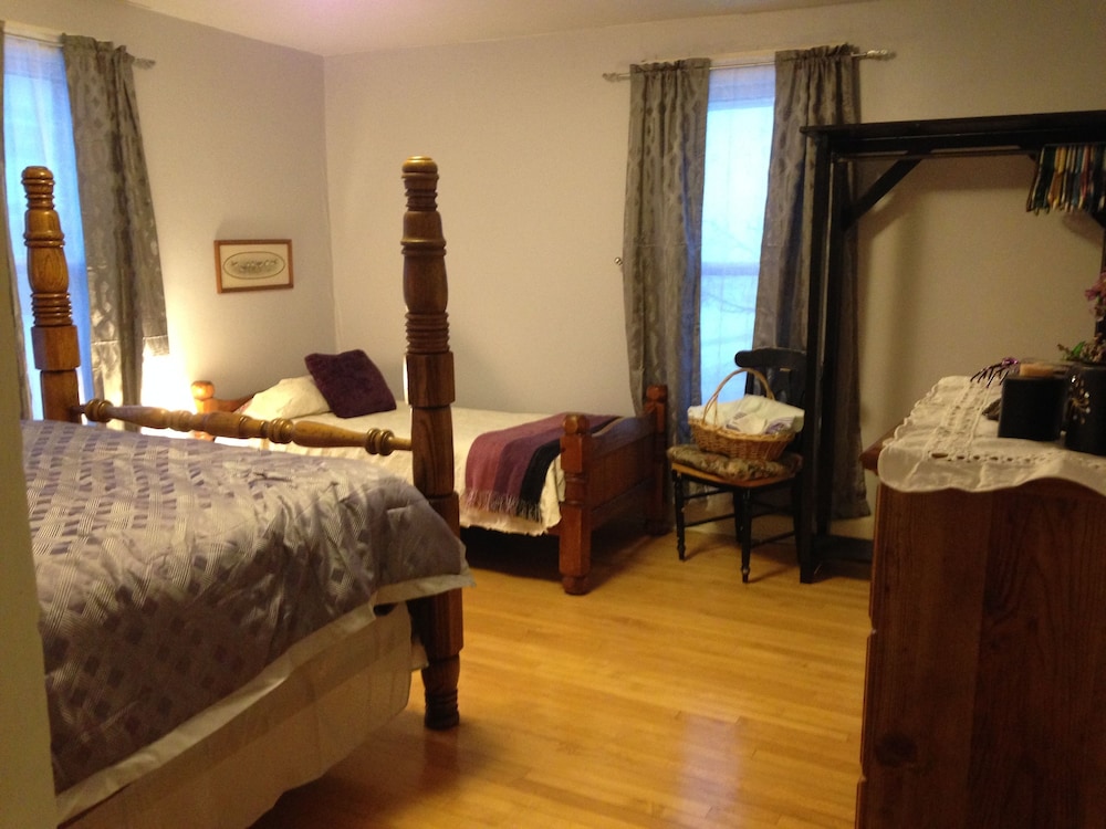 Standard Cabin, Multiple Bedrooms, Non Smoking (The Boarding House Bessemer, MI)