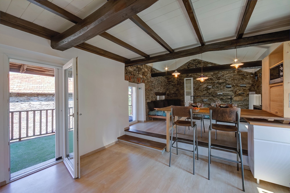 Family House, 1 Bedroom, 2 Bathrooms, Mountainside (Country Side Of Lake Maggiore) photo 1