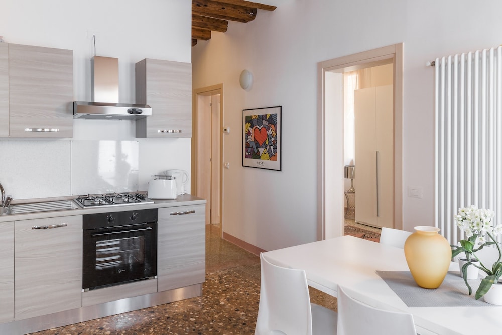 Standard Apartment, 1 Bedroom, Non Smoking (check-in online) photo 2