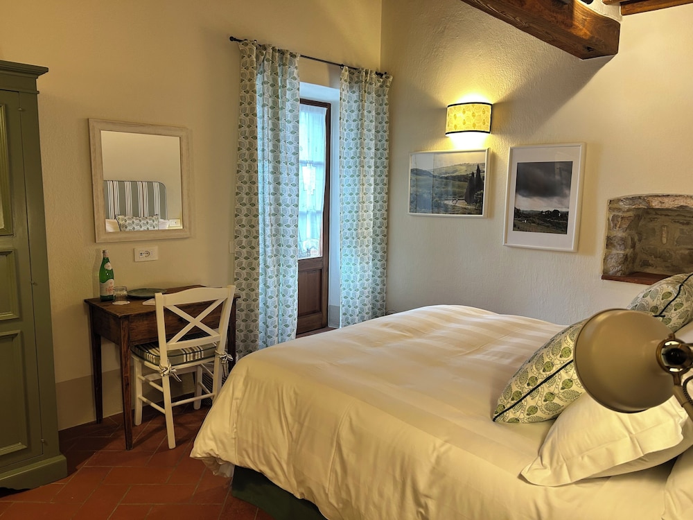 Classic Double or Twin Room, Vineyard View photo 1