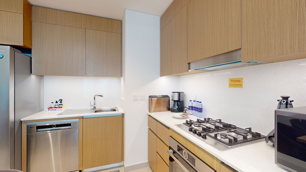 Apartment, 2 Bedrooms, Pool Access photo 2