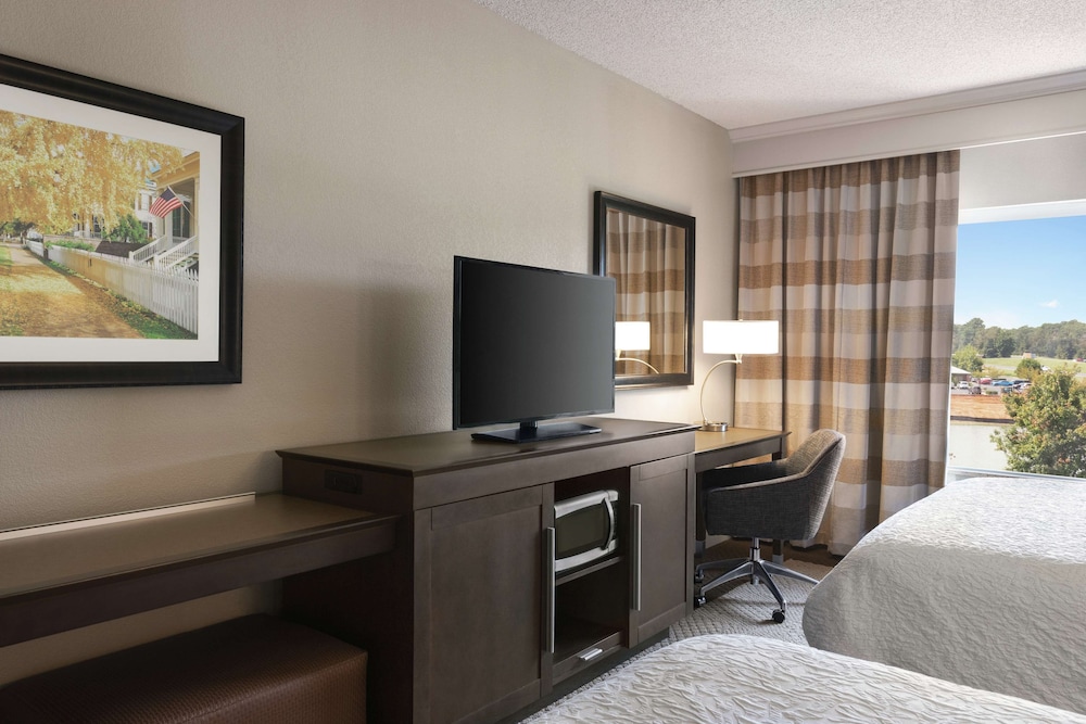 Room, 2 Queen Beds, Accessible (Hearing) - Photo 1