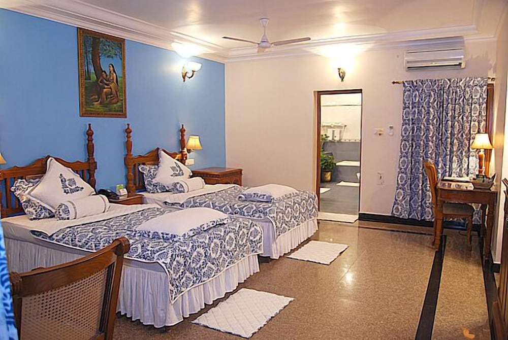 Standard Room photo 3