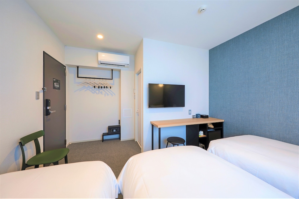 Triple Room - Photo 6