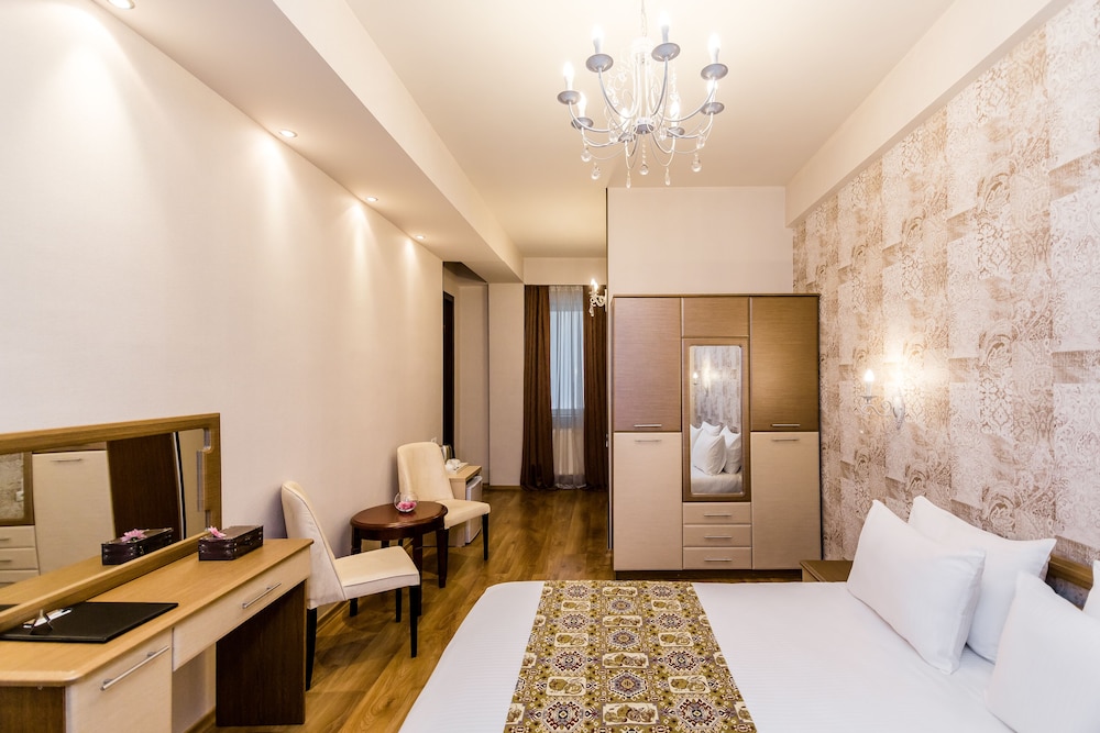Superior Double Room, Balcony photo 3