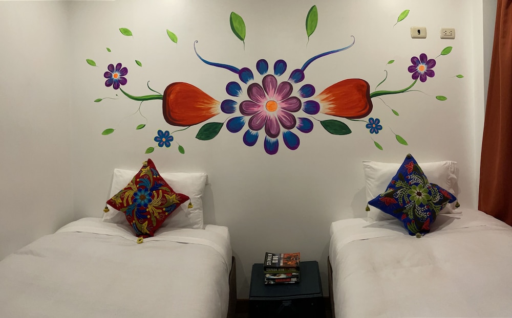 Basic Twin Room, Non Smoking photo 2