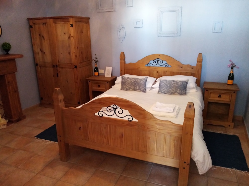 Double Room - Photo 1
