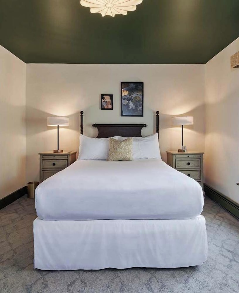 Room, 1 Queen Bed (Whitlock Cozy Queen)
