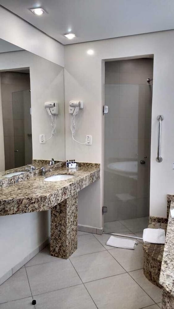 Luxury Suite, City View photo 3