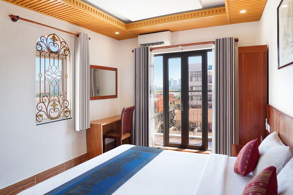 Suite with Double bed photo 2