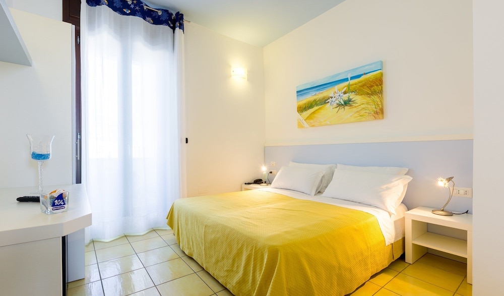 Economy Double Room - Photo 5