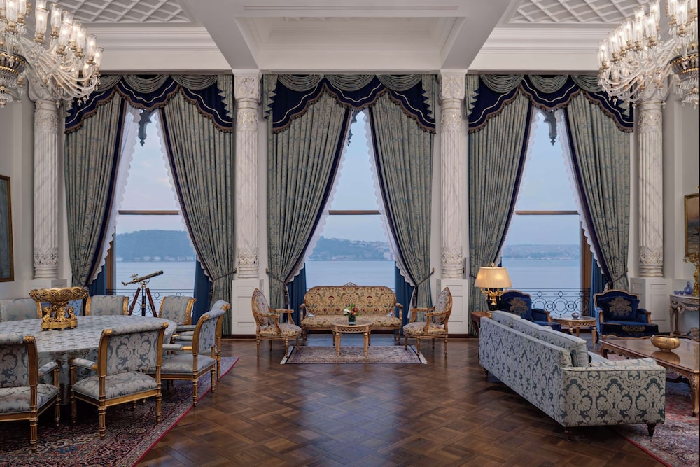 Royal Suite