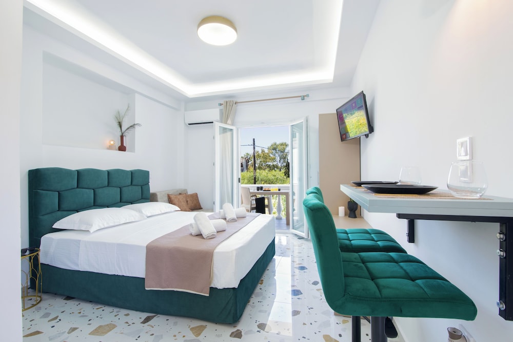 Deluxe Apartment, Beach View