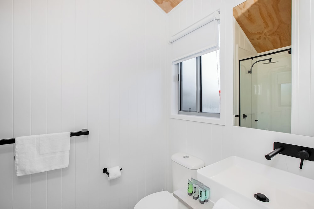 Premium Tiny Home - Sleeps 2 photo 3
