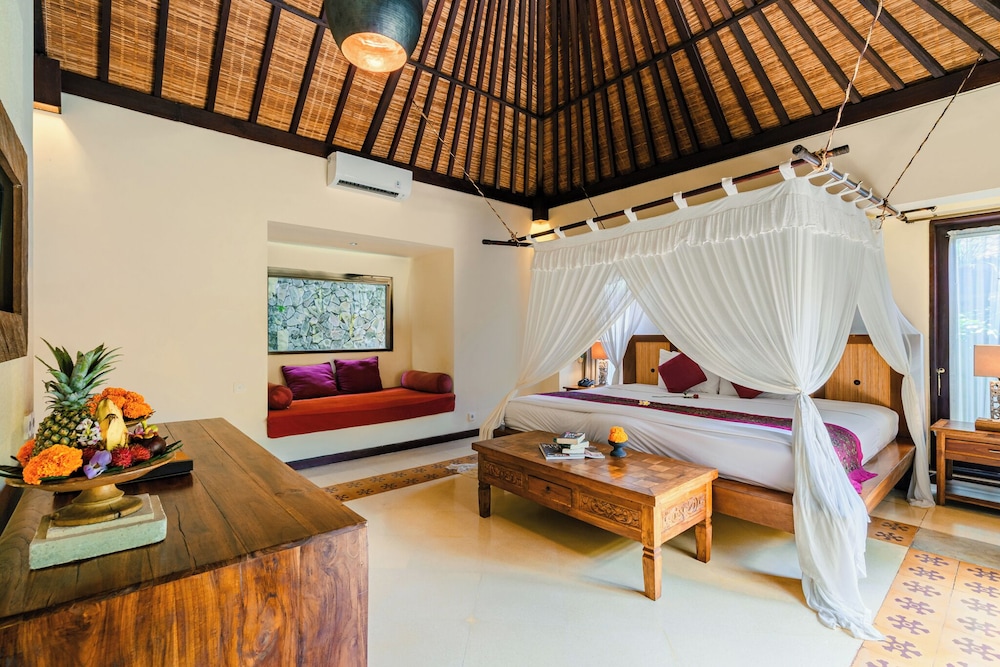 Deluxe Bungalow with Butler Service - Photo 11