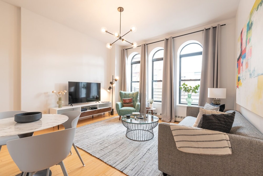 Apartment photo 1